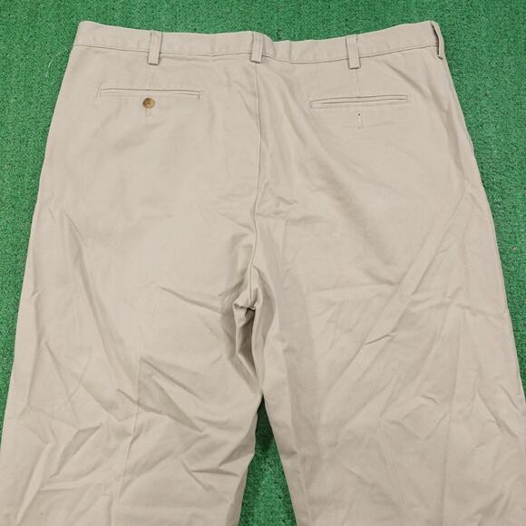 G.H. Bass & Co. Pants Mens 42x30 Khaki Classic Fit Pleated Casual 100% Cotton - Picture 5 of 7